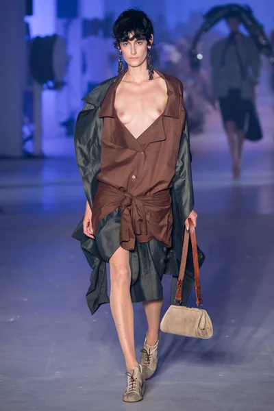 Look 23
